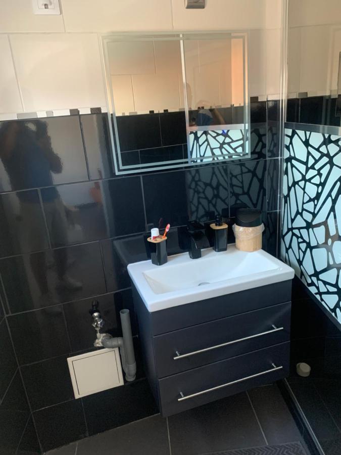 Skynet Appartement Marseilles Buitenkant foto
